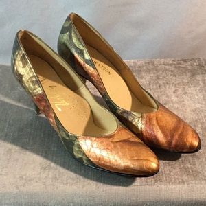 Valley Shoes Metallic Multicolored Leather Pumps